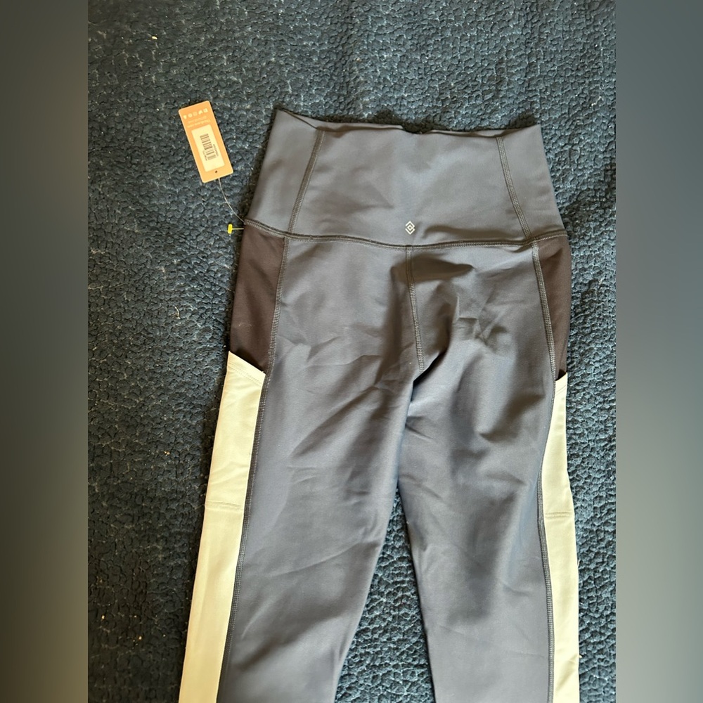 Thirdlove leggings NWT never worn. ankle length leggings